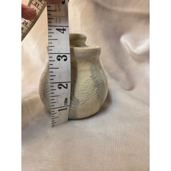 Small Glazed Jar. 3.5" Tall;  A well made studio piece. Signed - Picture 6 of 6